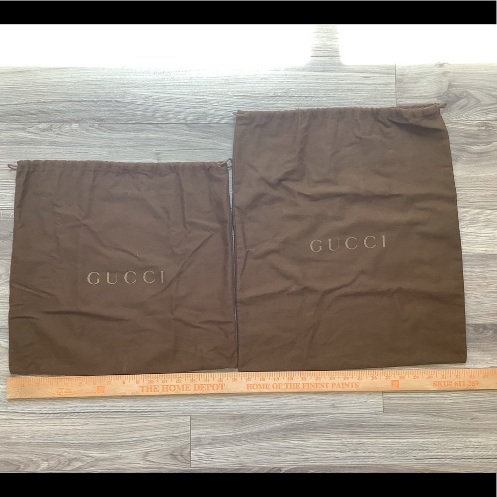 2* Gucci dust bag
